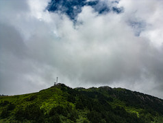 祖国青山森林树林云雾航拍摄影图