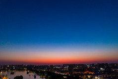 山东济南大明湖夜景航拍摄影图