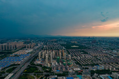 山东淄博城市暴雨来袭航拍摄影图