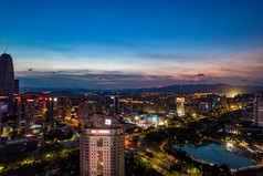 浙江台州夜幕降临夜景灯光晚霞航拍摄影图