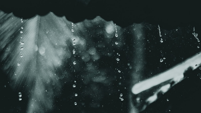 下雨天屋檐滴答滴雨声音MP3下载