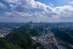 贵阳黔灵山城市风光航拍摄影图