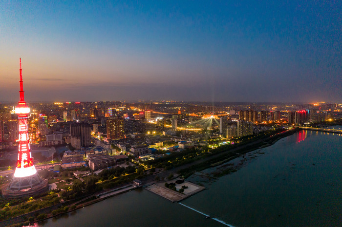 河南洛阳城市风光电视塔夜景灯光航拍摄影图