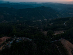 南方丘陵地貌山川风景航拍摄影图