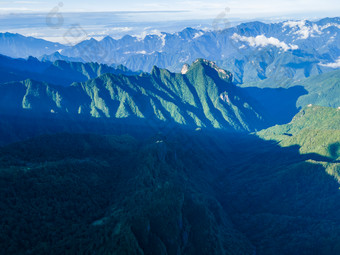 祖国大好河山湖北神农架5A景区航拍摄影图