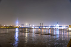 湖北武汉长江大桥夜景
