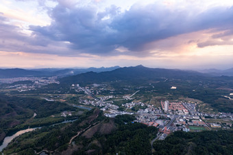 祖国大好河山丹霞山景区清晨航拍摄影图