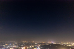 城市夜景大道交通车辆灯光航拍摄影图