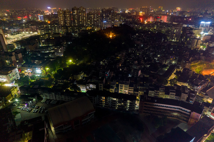 广东阳江百利广场夜景灯光航拍摄影图