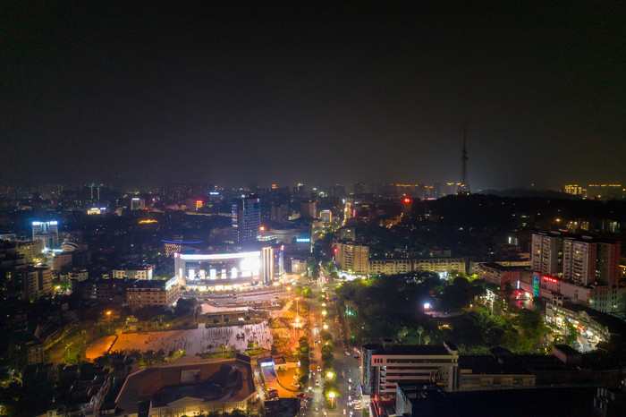 广东阳江百利广场夜景灯光航拍摄影图