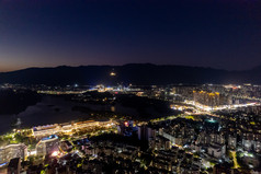广东肇庆城市夜景灯光交通车辆航拍摄影图