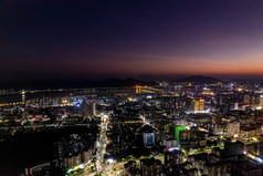 广东肇庆城市夜景灯光交通车辆航拍摄影图
