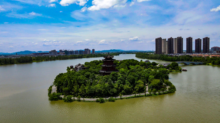 航拍江西抚州梦湖景区