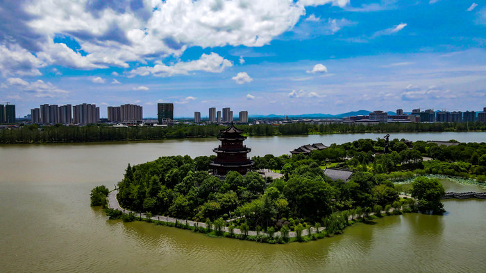 航拍江西抚州梦湖景区