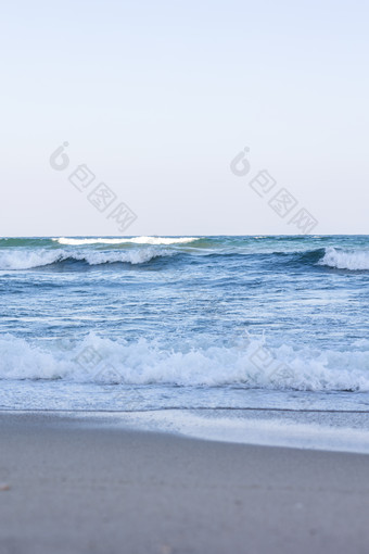 海景海滩浪花波浪沙滩