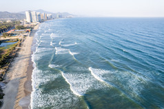 航拍海水海浪浪花海边