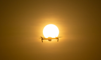 无人机太阳科技飞行