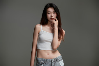 年轻活力亚洲年轻女性形象