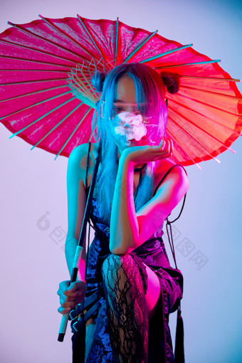 国潮风混搭赛博朋克风格的亚洲旗袍少女