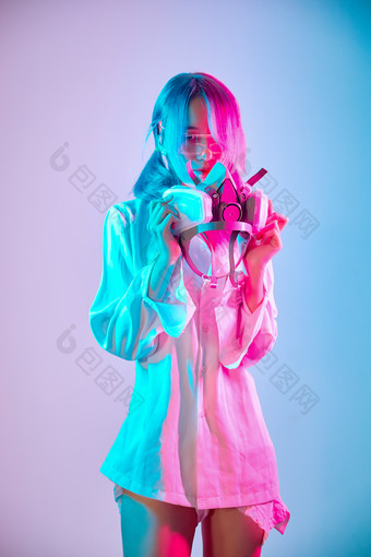 <strong>国潮</strong>风混搭赛博朋克风格的亚洲旗袍少女