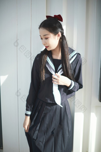 日系户外公园穿jk校服的少女