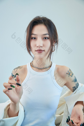 酷酷的欧美风亚洲少少女