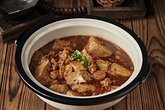 砂锅鱼籽虾酱炖豆腐