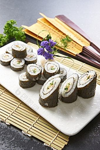 <strong>韩式</strong>紫菜包饭卷寿司