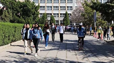 4K超高清大学校园内学生下课各种镜头