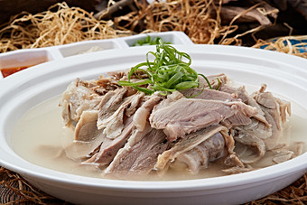 清炖水盆羊肉