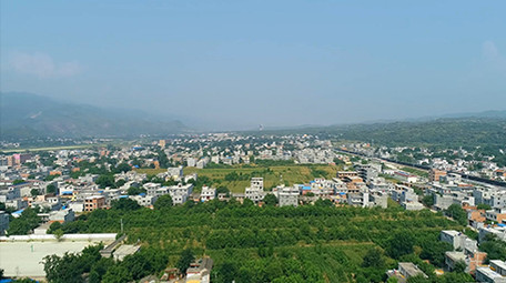 航拍中国山区<strong>乡村</strong>农村小镇实拍视频素材