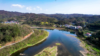 山川河流<strong>油菜花</strong>