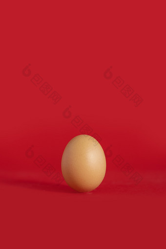 鸡蛋创意元旦新春红色背景