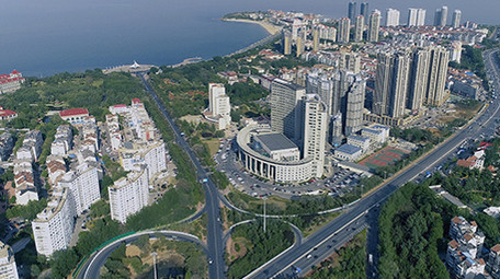 低空航拍金沟寨车流视频