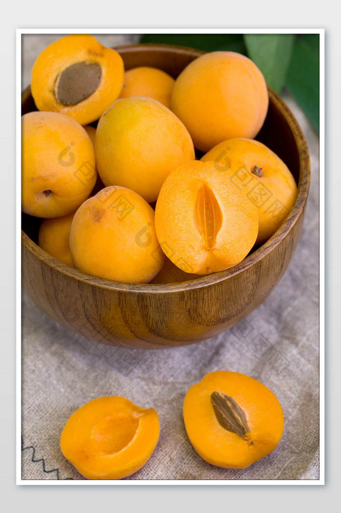 新鲜水果杏酸甜杏图片图片