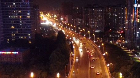 航拍写字楼大厦夜景灯光车流素材视频