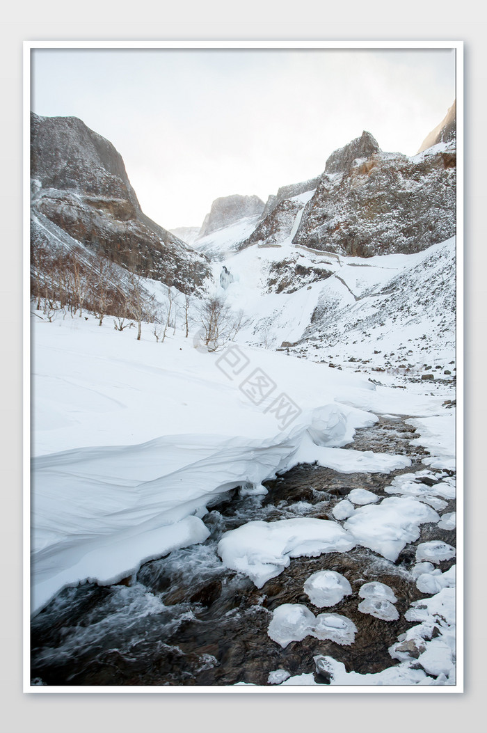 长白山冰雪风光竖版摄影