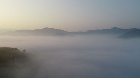 航拍大气黄山日出薄雾云海祖国山河