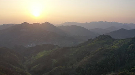 航拍大气黄山日出薄雾云海祖国山河