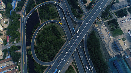 震撼航拍烟台化工路车流视频