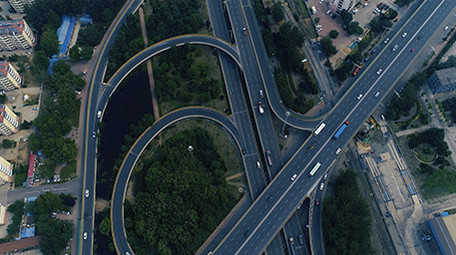 震撼航拍烟台化工路车流视频