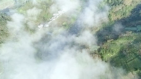 皖南航拍穿越云层的山川河流乡村