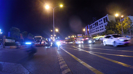 大气4k城市夜晚街道交通行人延时