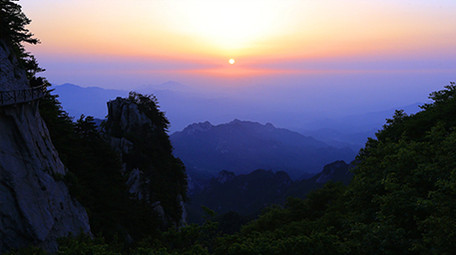 延时美丽中国风景尧山日出景区
