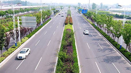 航拍城市道路美观大气摄像头交通基础建设