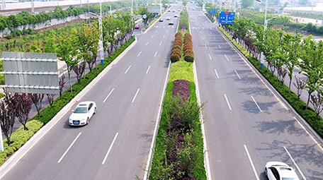 航拍城市道路美观大气摄像头交通基础建设