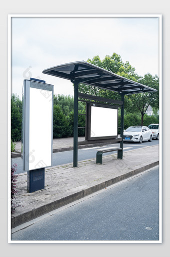 城市基础建设公交站空白广告位摄影图图片