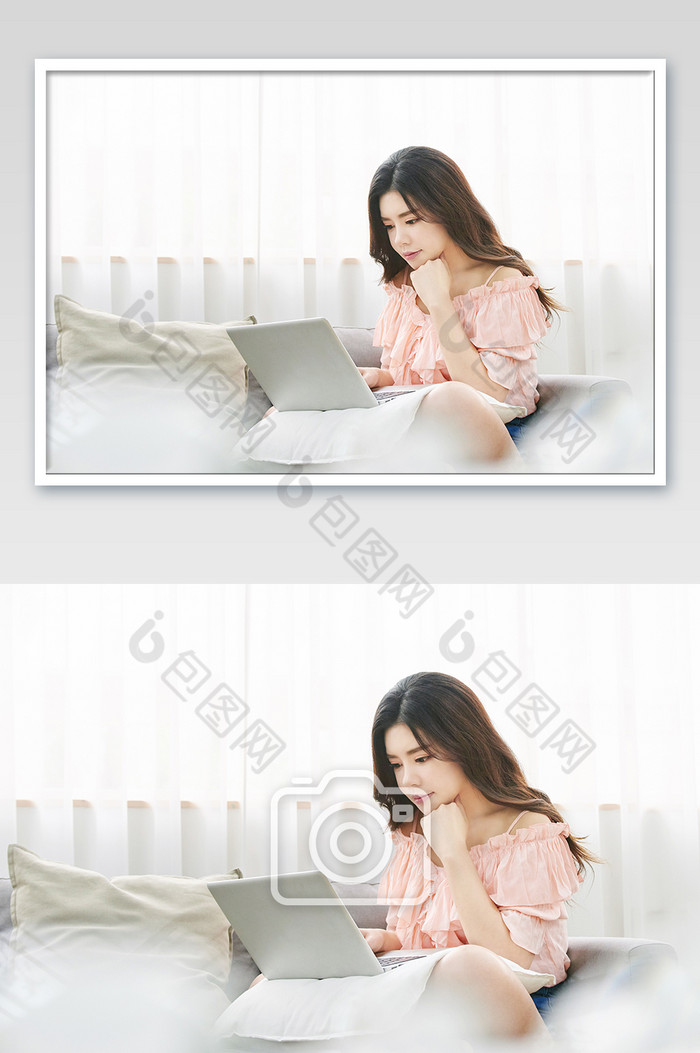 白色调简约居家生活坐在沙发上玩电脑的女生图片图片
