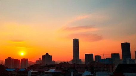 4K实拍城市晨光日出