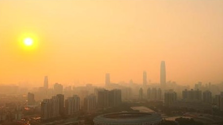 4K实拍城市日出雾霾